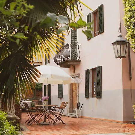 فندق مبيت وإفطار Il Villino *