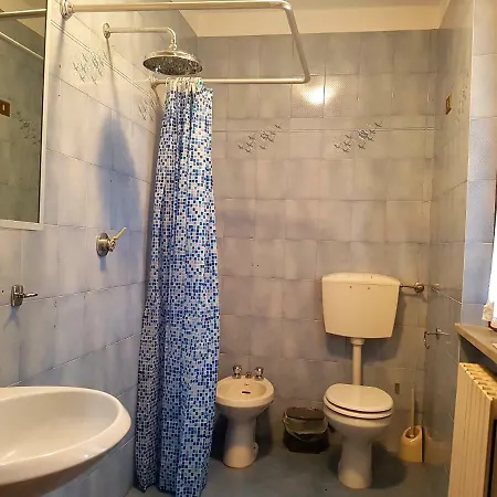 فندق مبيت وإفطار Il Villino لوكا